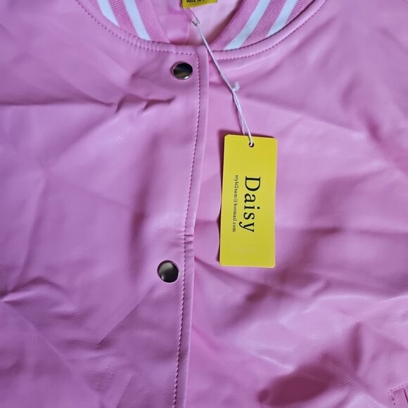 NWT Daisy Faux Leather Womens 3X Cropped Pink Button Up Varsity Style Jacket - Picture 6 of 7